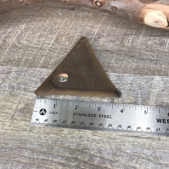 Restocked smooth brown leather coin pouch - Picture 3 of 5